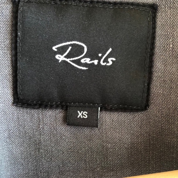 Rails Ingrid Raw Hem Casual Button Down Shirt XS Coal White Waves Grey White - Picture 2 of 15